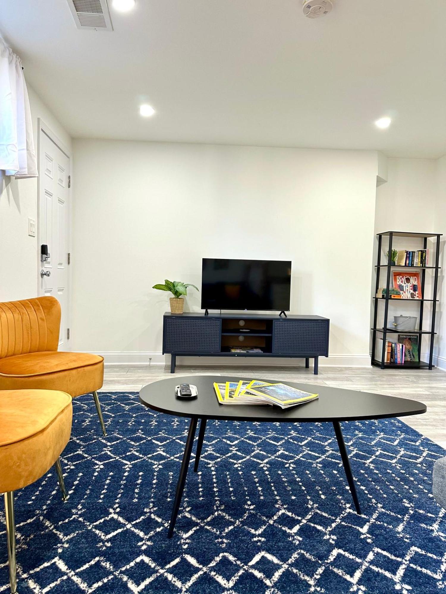 Stylish 1 Bed - 5 Min Walk To Metro, Free Parking! Apartment Washington Ngoại thất bức ảnh